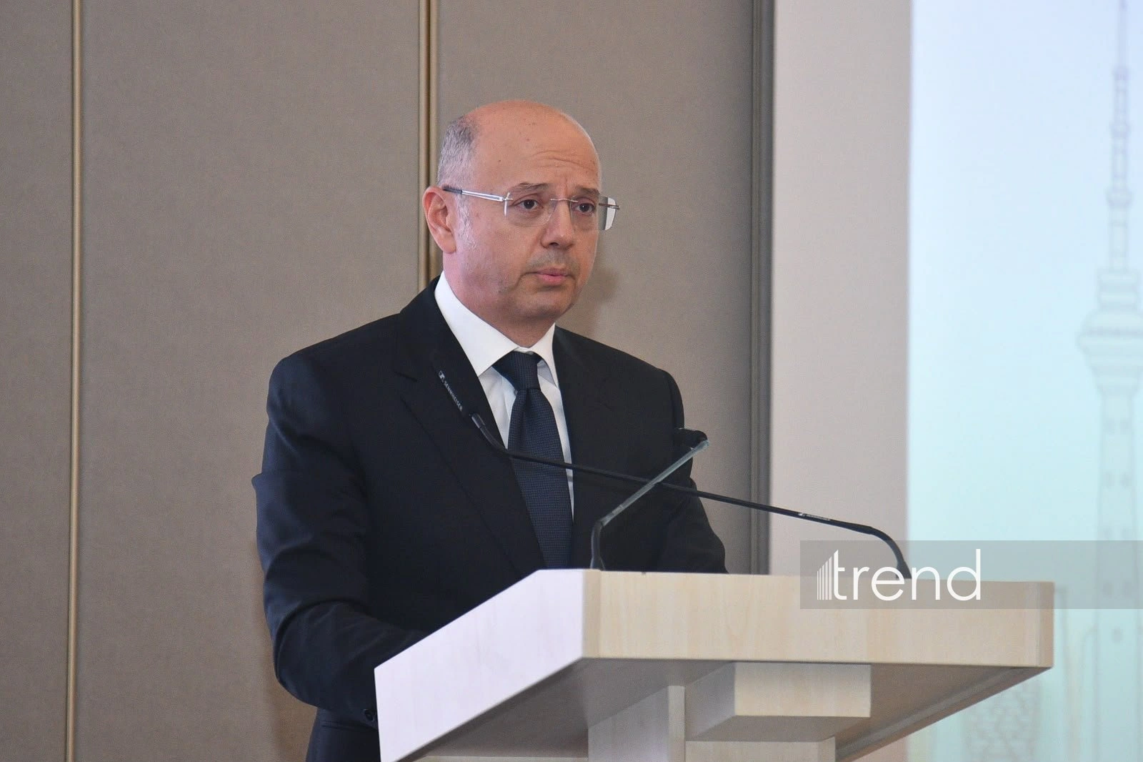 Azerbaijan expects wind power output to nearly sixfold by year-end, minister says