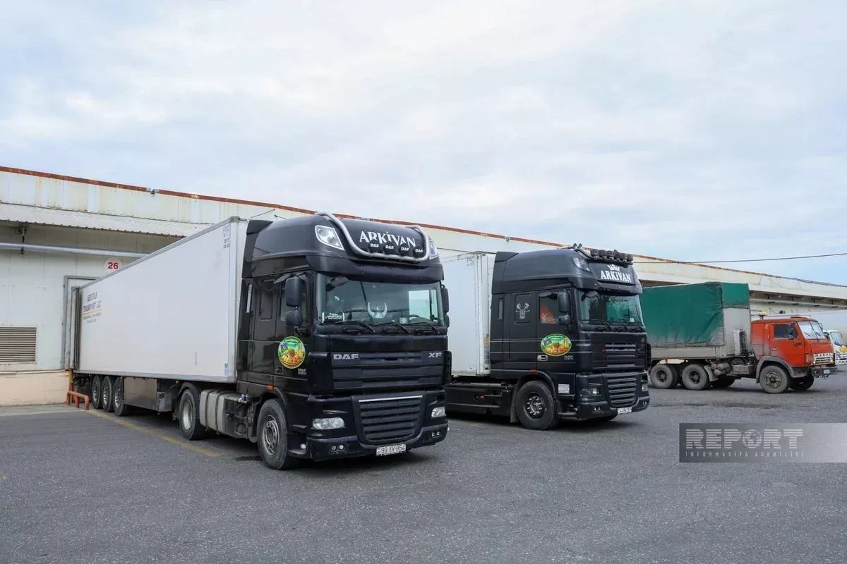 Azerbaijan sends 82 tons of aid to Iran ahead of Novruz holiday photo