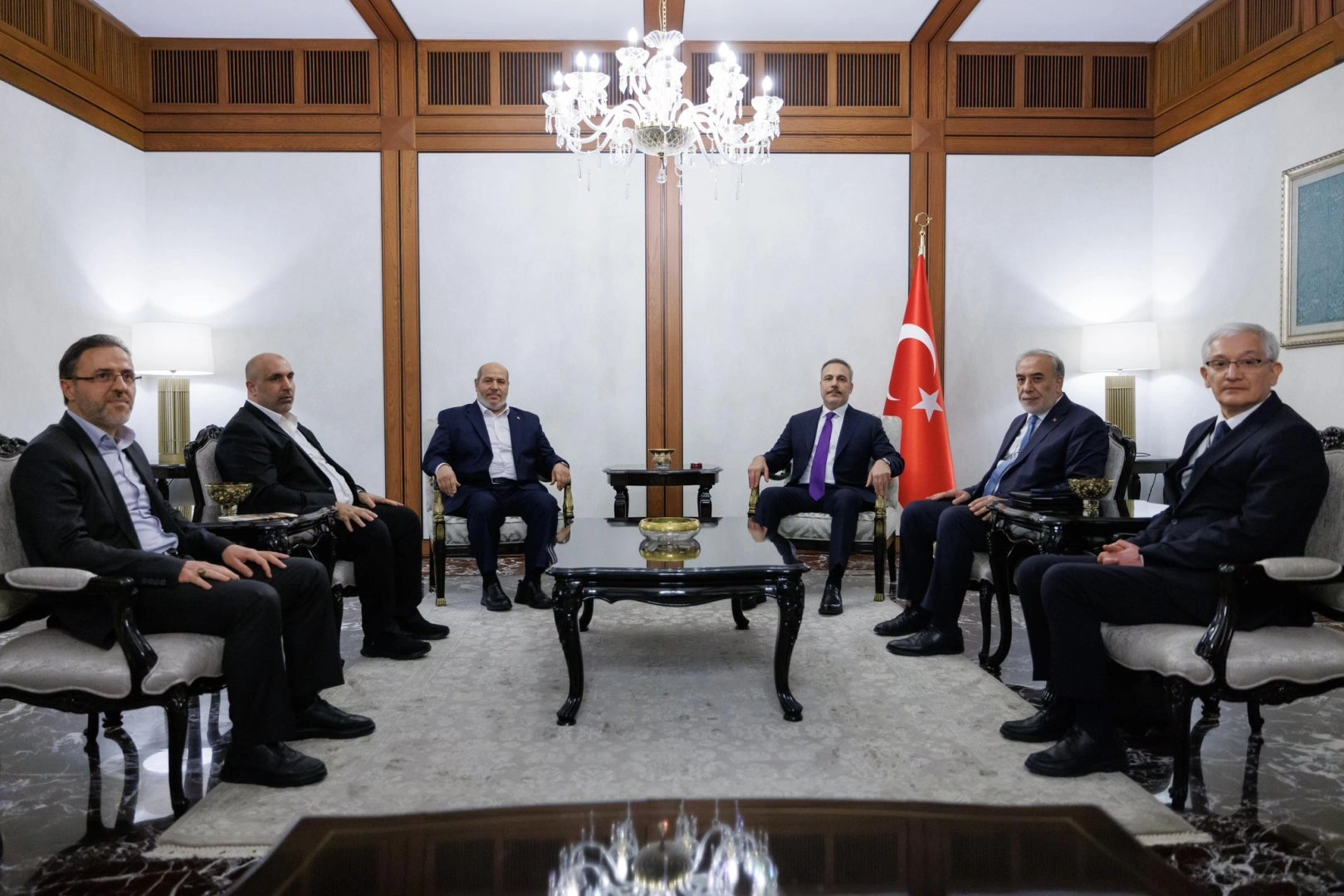 Turkish FM discusses situation in Gaza with member of Hamas's Political Bureau