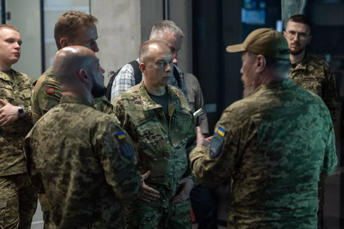 Ukraine, Norway strengthen defence cooperation during frontline meeting PHOTO