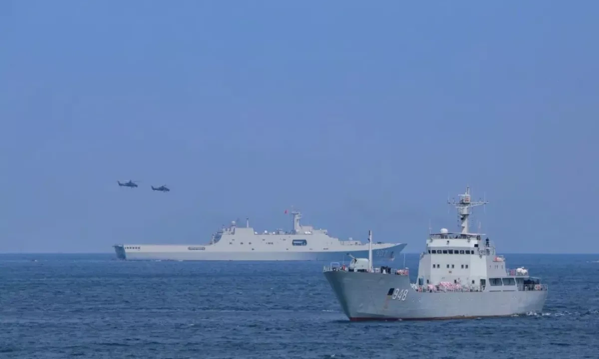 Chinese navy conducts patrol in South China sea