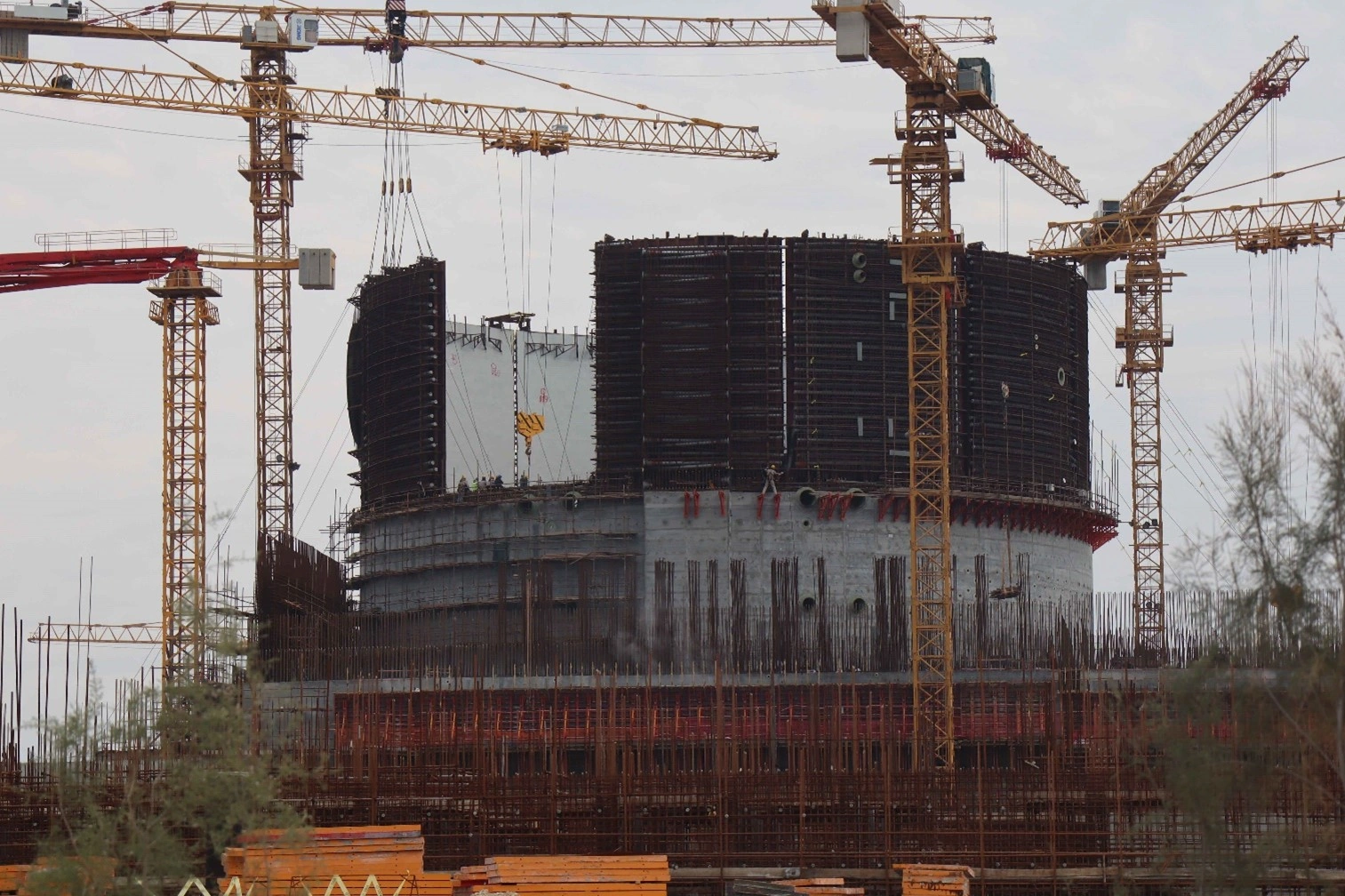 Iran wraps up installation of ring-shaped blocks at its Bushehr NPP