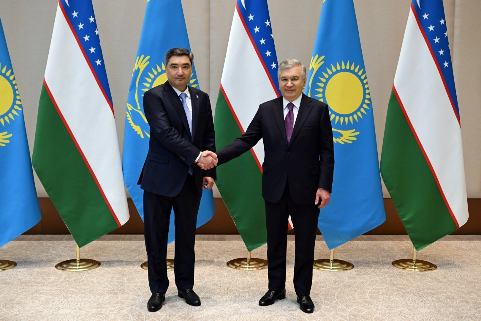 President Shavkat Mirziyoyev, Kazakh PM discuss deepening bilateral ties