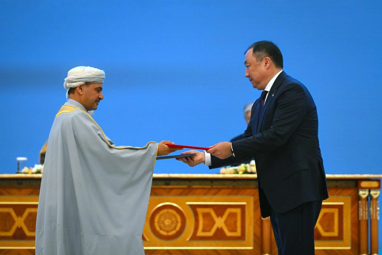 Kazakhstan, Oman sign air services agreement