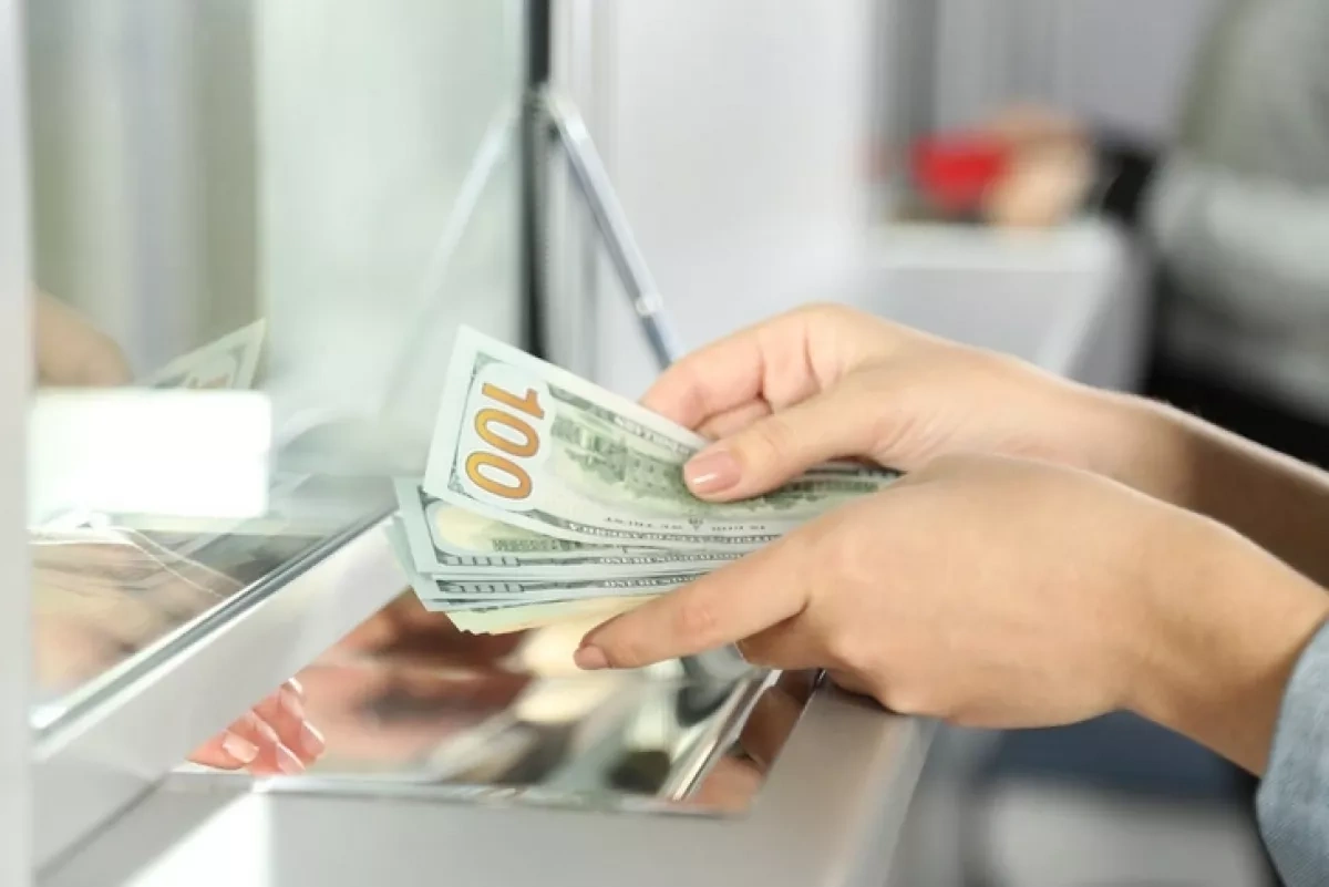 Azerbaijan-Georgia remittances show sharp fluctuations in 2025