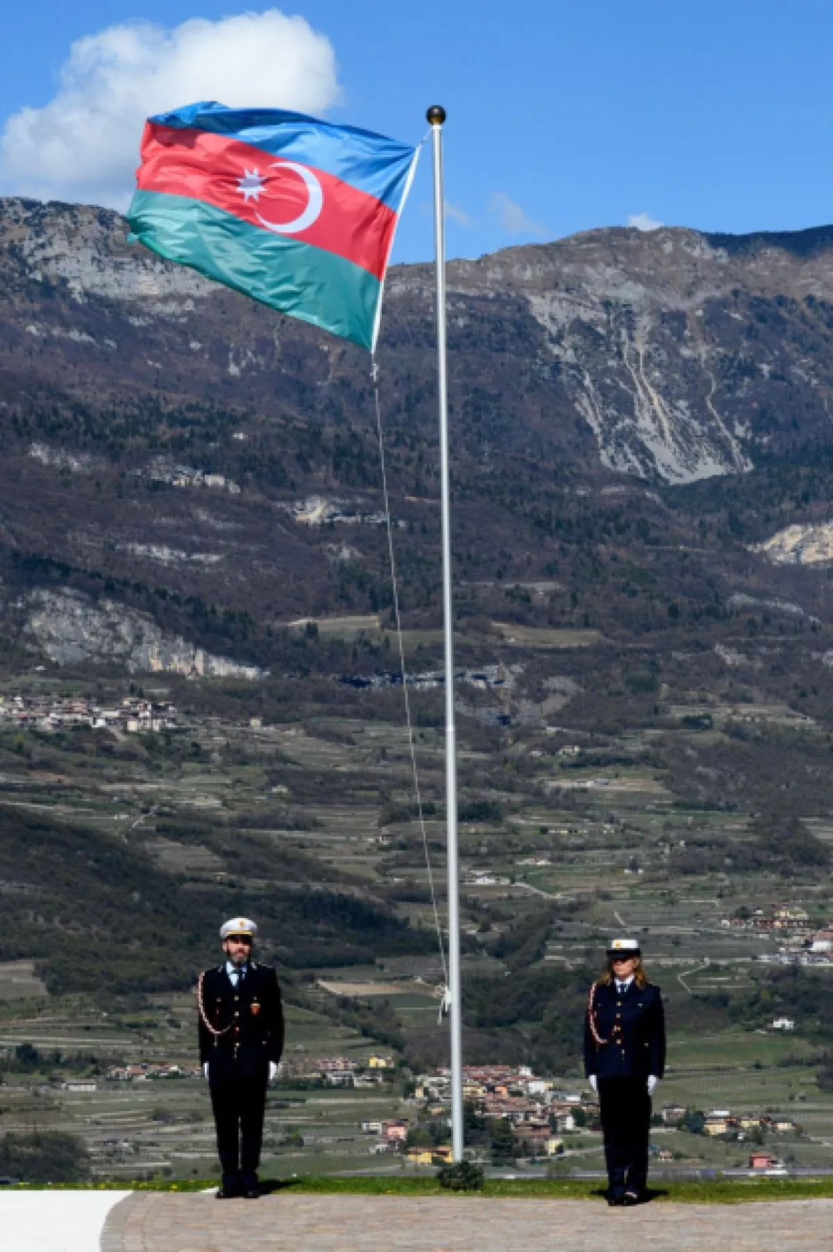 Azerbaijani flag gets raised in Italy to mark Day of Genocide PHOTO
