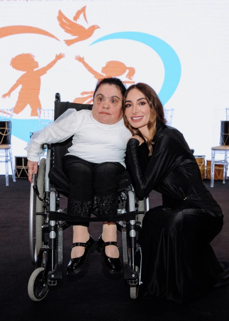 Leyla Aliyeva and Arzu Aliyeva attend concert presented as part of “Aria of Heaven” project (PHOTO)