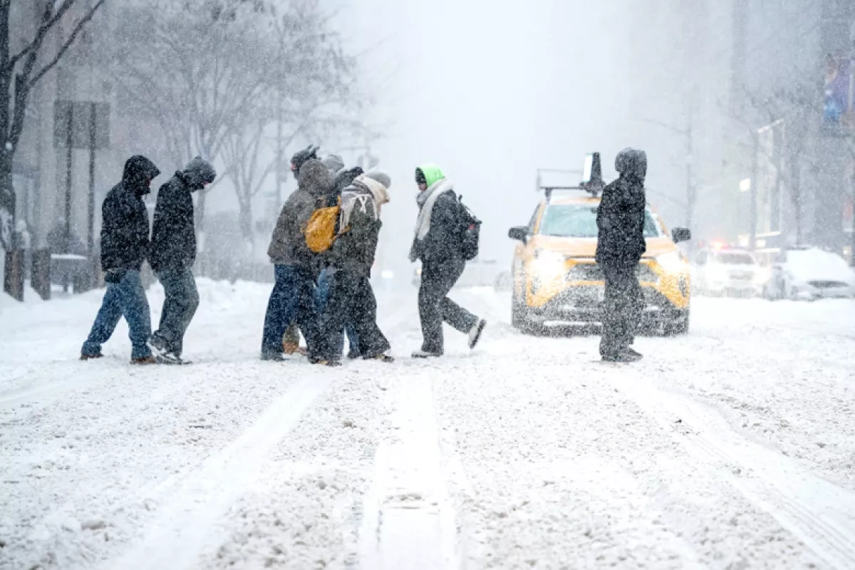 Powerful cyclone hits US, causes heavy snow, flight disruptions