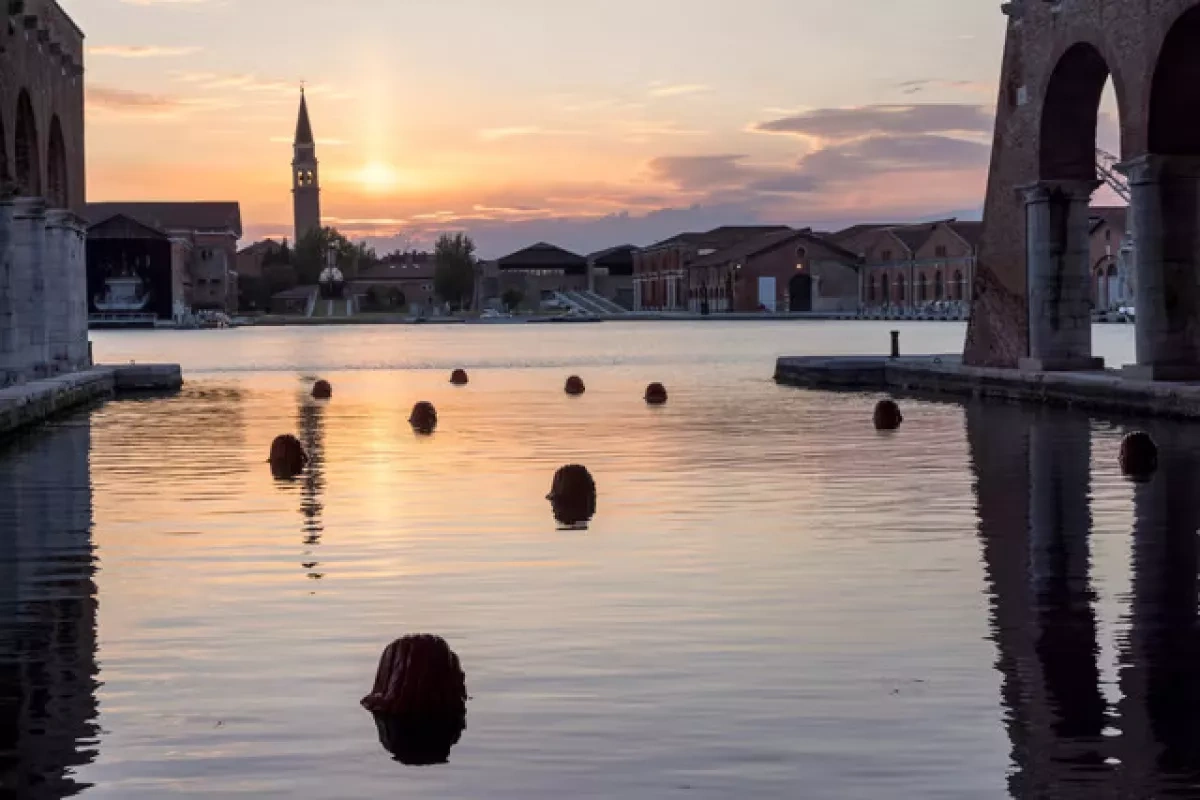 Dozens of artists boycott Venice Biennale awards amid Israel-Russia dispute