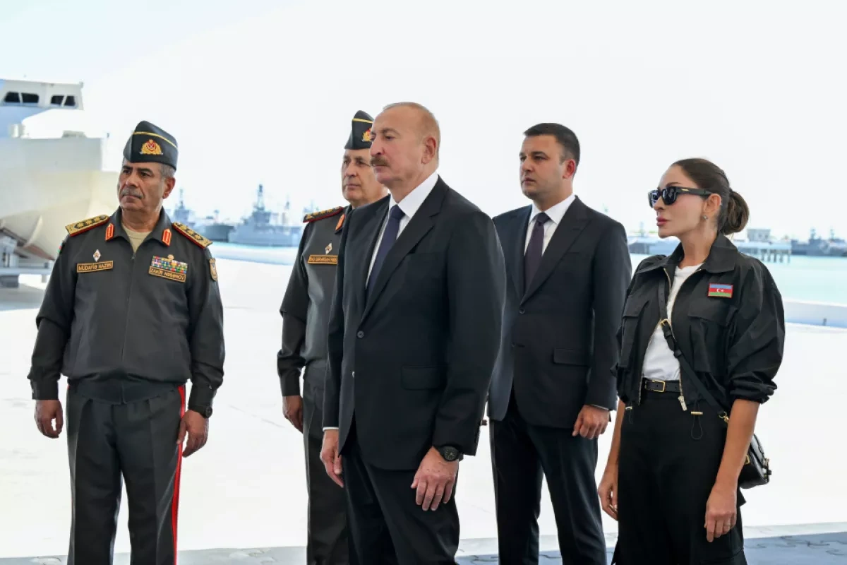 President Aliyev, first lady visit Azerbaijan’s Navy, inspect naval capabilities PHOTO