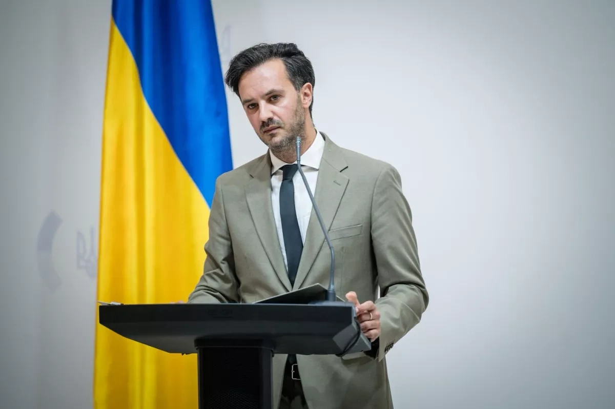 Ukraine denies EU diplomat’s claim that US embassy left Kyiv
