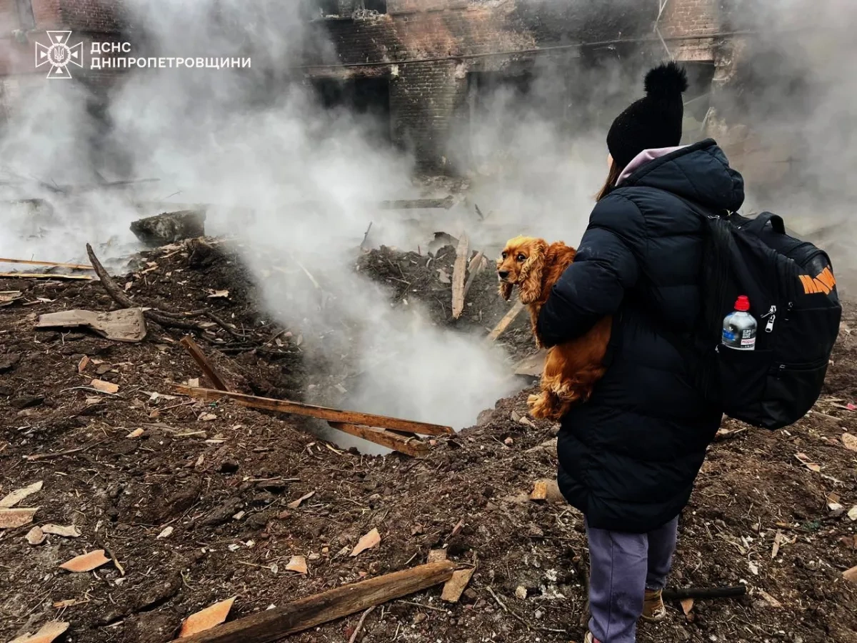 Russian strike hits Ukraine's Kryvyi Rih, injuring four PHOTO