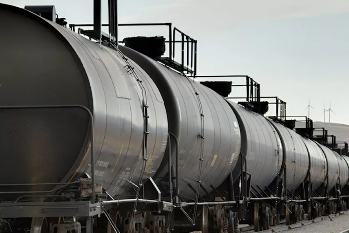 Azerbaijan to send next petroleum shipment to Armenia on January 8
