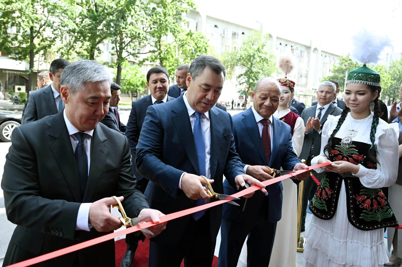 President Sadyr Zhaparov attends inauguration of Eldik Bank’s headquarters in Bishkek