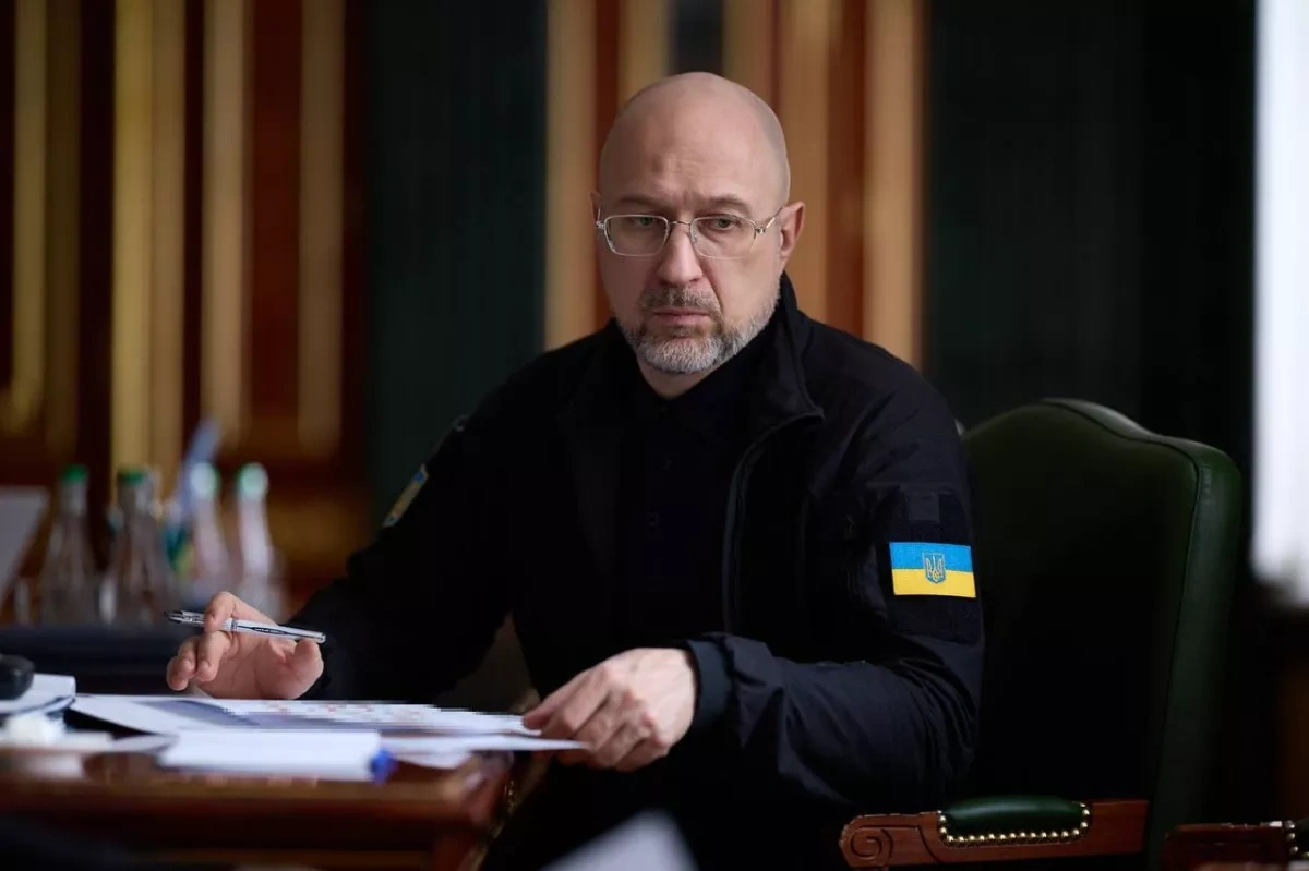 Zelenskyy convenes emergency talks after missile strikes on energy infrastructure PHOTO