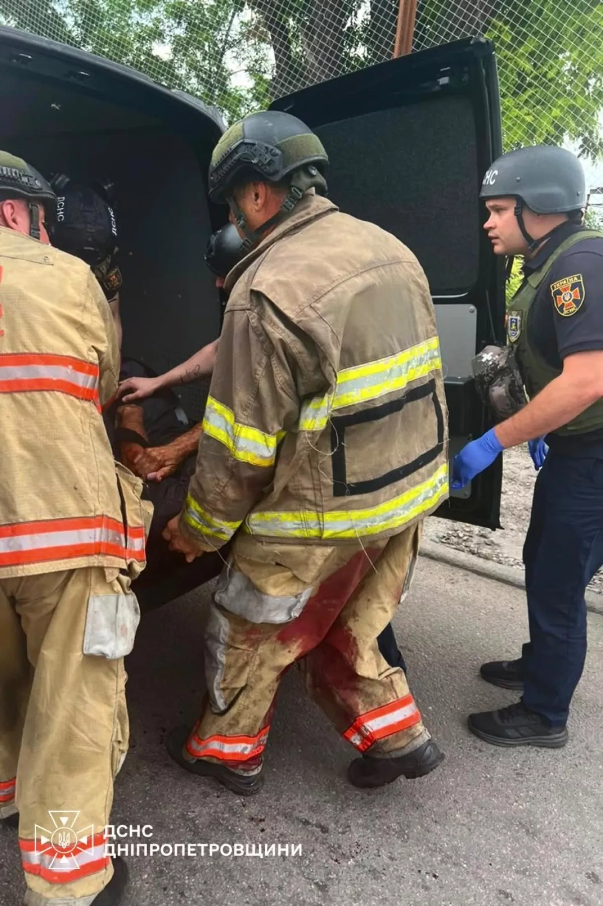 Russian drone attack sets Sumy shopping centre ablaze, six injured VIDEO / PHOTO