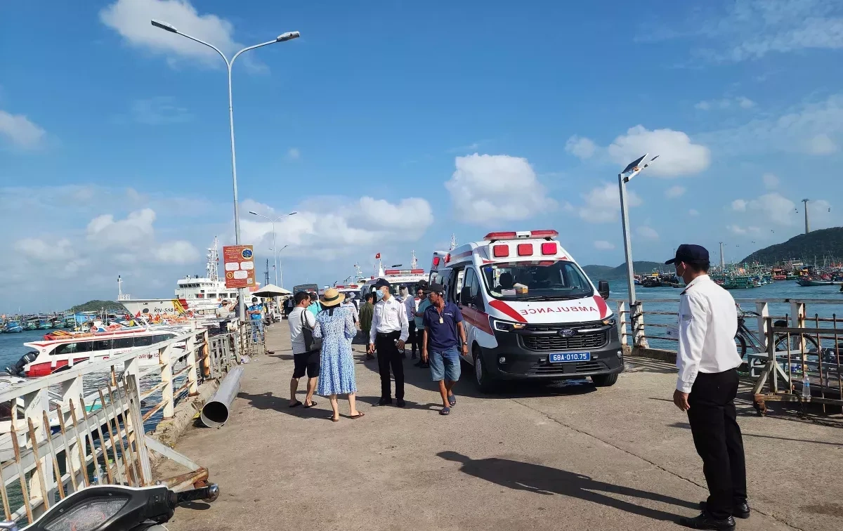 Tourist boat capsizes off Vietnam, 15 Indian nationals killed PHOTO