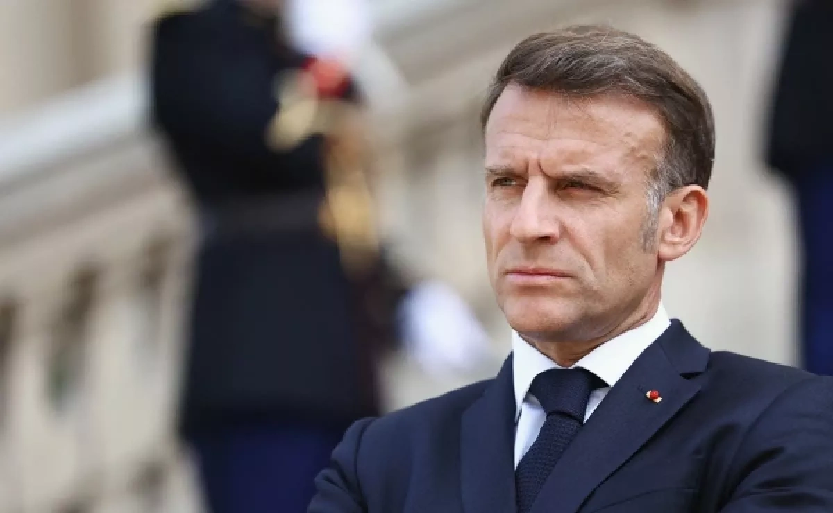 France signals readiness for Ukraine peace mission with military drills