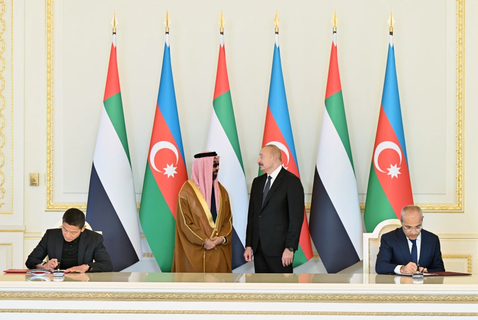 President Ilham Aliyev receives UAE National Security Advisor (PHOTO)
