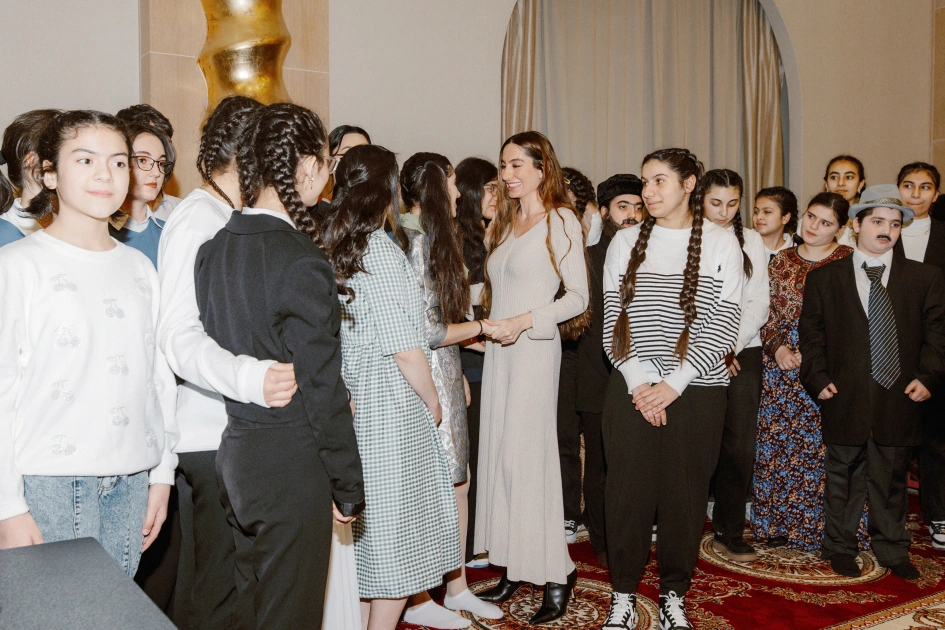 Head of Baku Media Center Arzu Aliyeva attends “After the dark…” event (PHOTO)