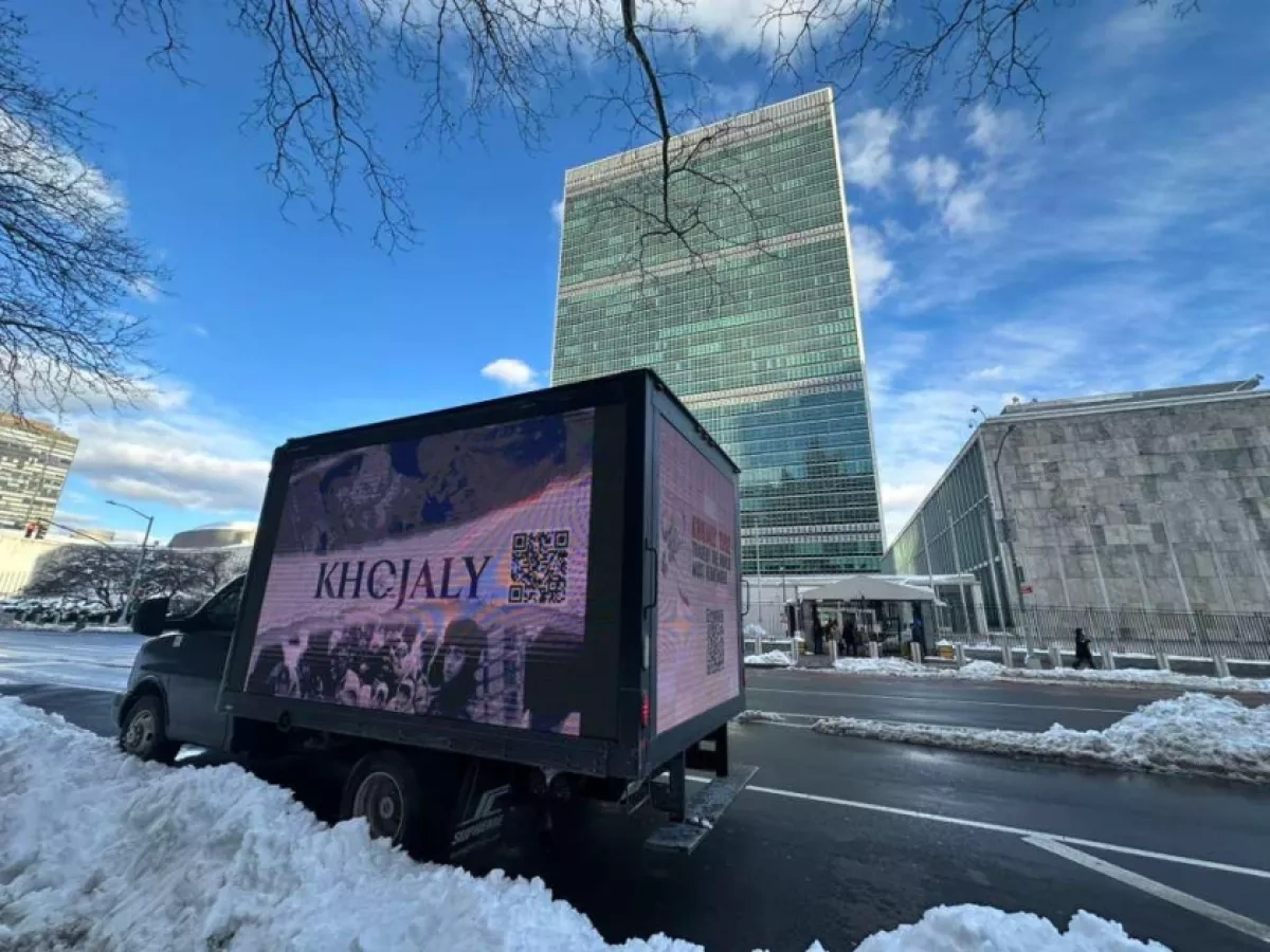 Massive Khojaly genocide awareness campaign hits New York streets PHOTO