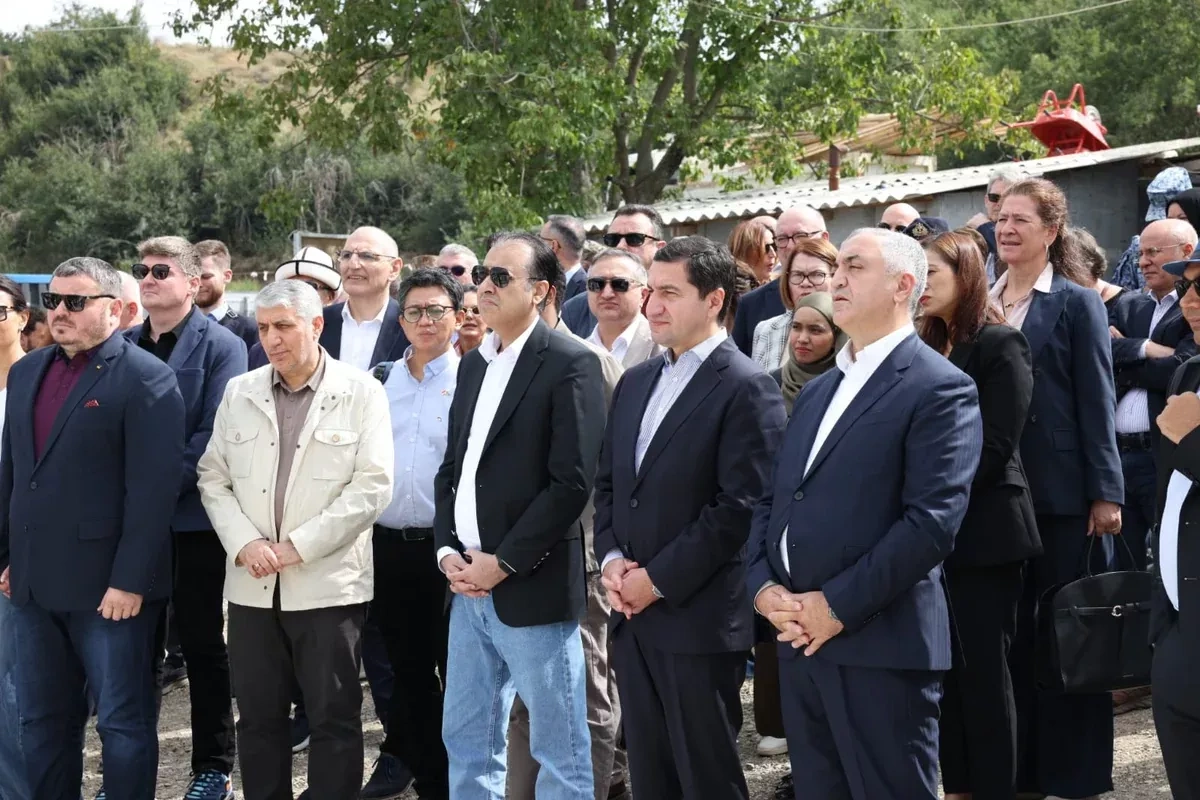 Foreign diplomats tour Khankendi railway and bus station project PHOTO