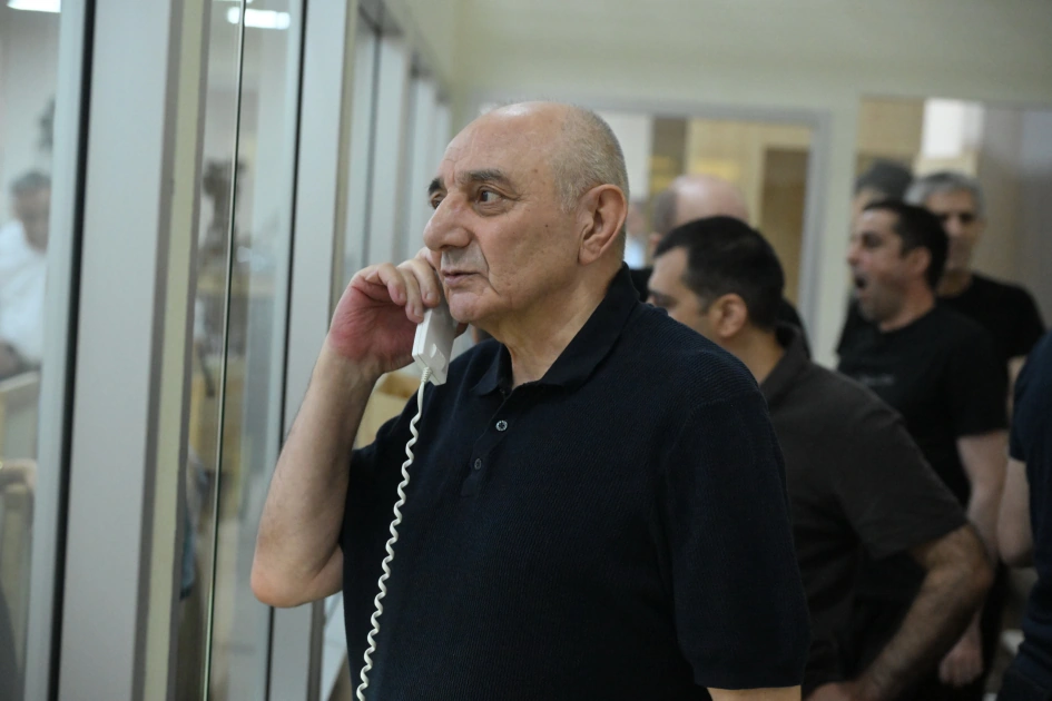 Judicial panel retires to deliberate appeals filed by Armenian nationals convicted by Baku Military Court (PHOTO)
