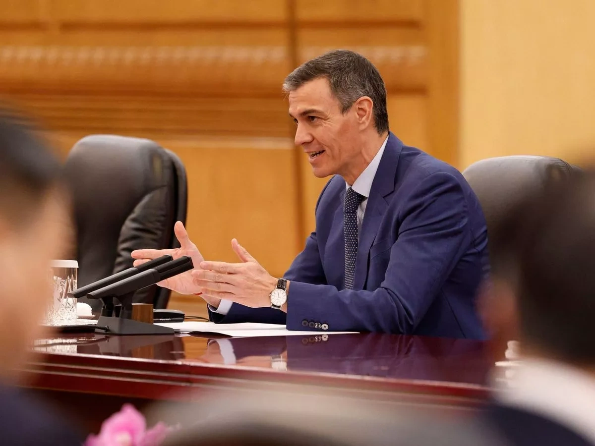 Spain to regularise half a million “illegal migrants”