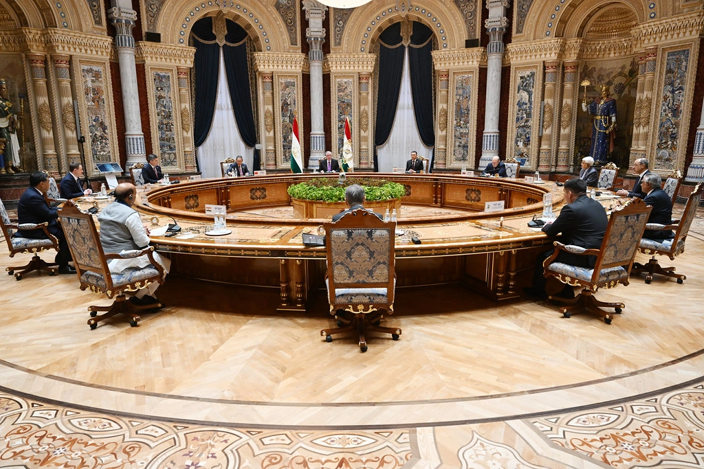 Tajikistan calls for stronger SCO trade and investment ties