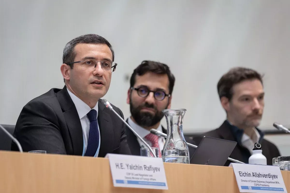 Azerbaijan finishes review of climate transparency report PHOTO