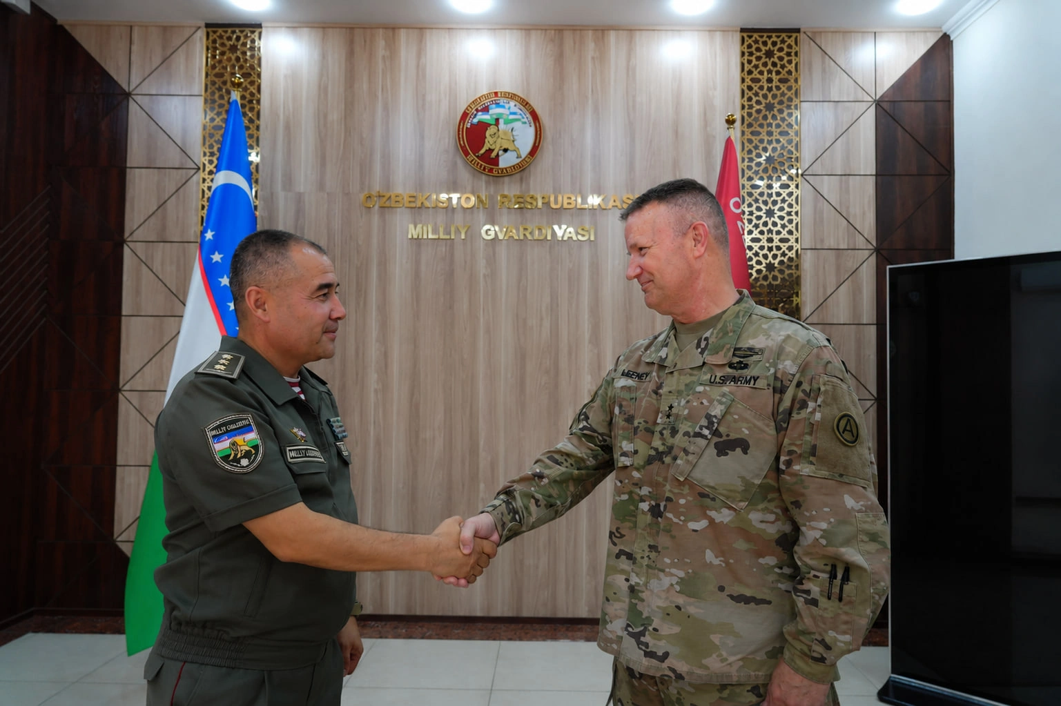 Uzbekistan's National Guard, U.S. Army review joint defense initiatives