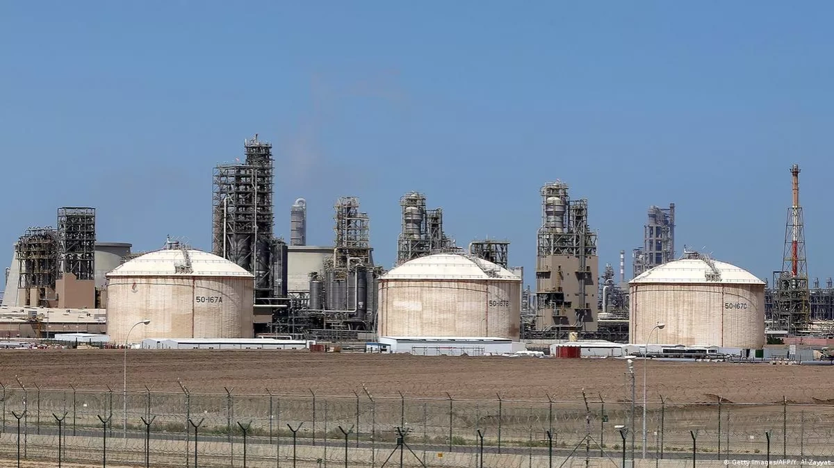 Kuwait looks abroad for oil storage as regional tensions persist