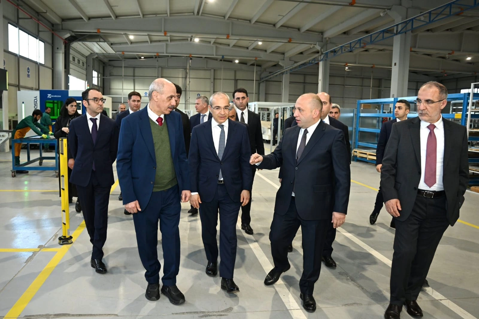 IsDB representatives visit Aghdam Industrial Park (PHOTO)