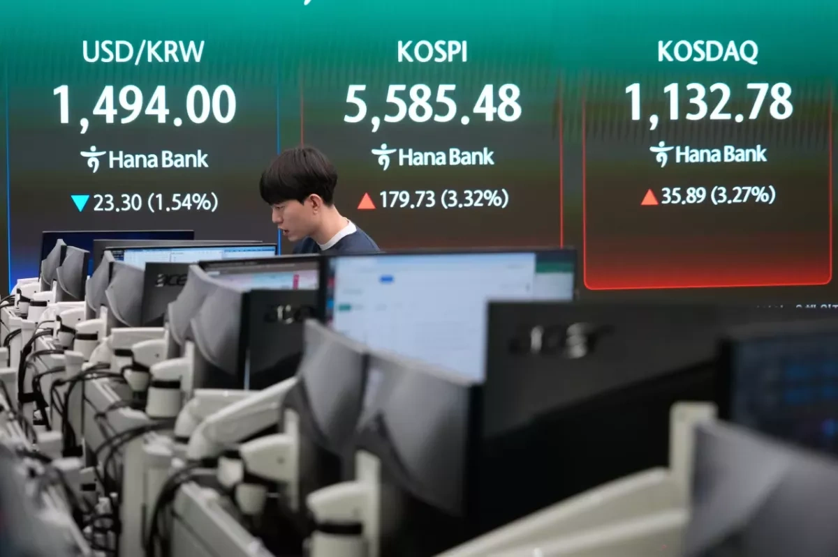Asian markets fall as war fears and energy disruptions rattle investors