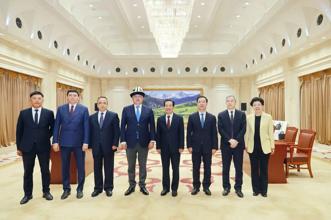 Kyrgyzstan, China discuss expanding digital economy cooperation