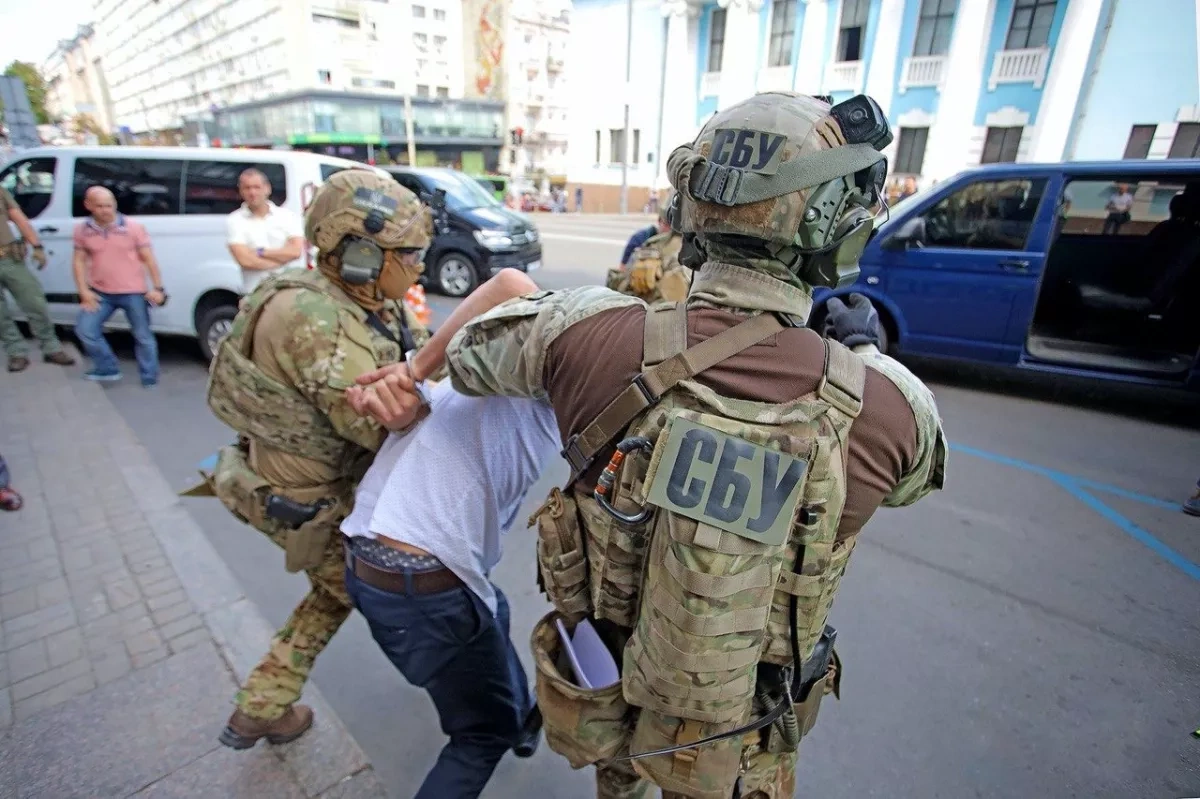 Three detained in Ukraine for supporting Russian airstrikes, occupation photo