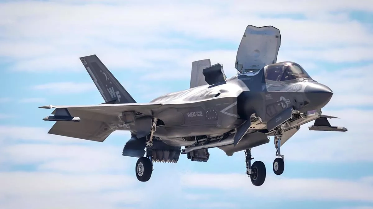 Ex-F-35 instructor accused of training Chinese military pilots