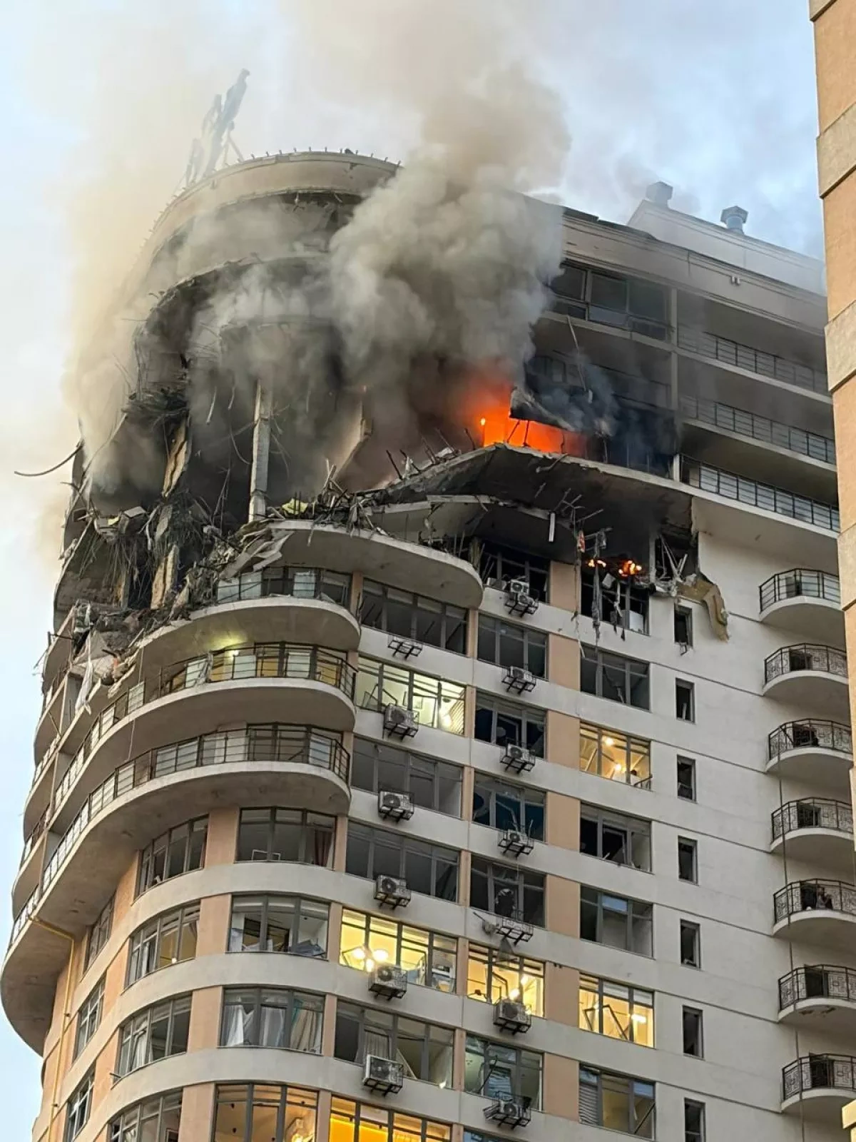 Twelve injured in Russian attack on Ukraine’s Odesa, authorities say PHOTO / UPDATED