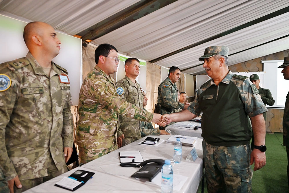 Defense Ministry leadership observes training activities as part of exercise (PHOTO/VIDEO)