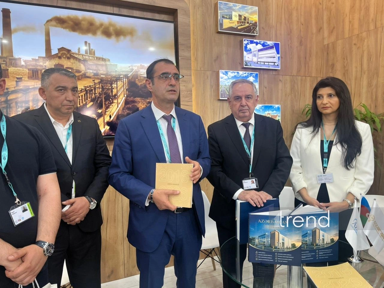 Azerenerji and Azerishiq present two publications at WUF13 exhibition (PHOTO)