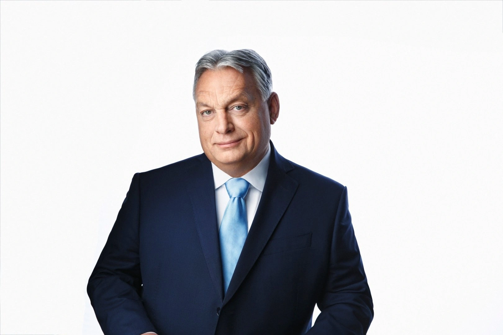 Hungarian PM make phone call to President Ilham Aliyev