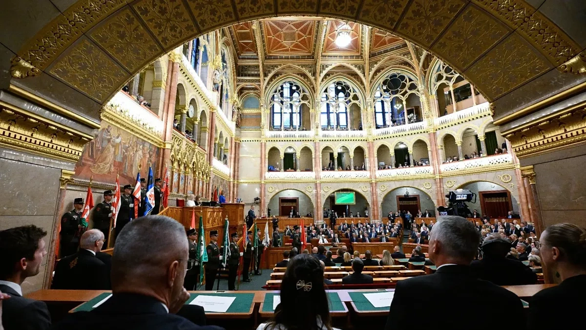 Hungary proposes 12-year term limit for member of parliaments