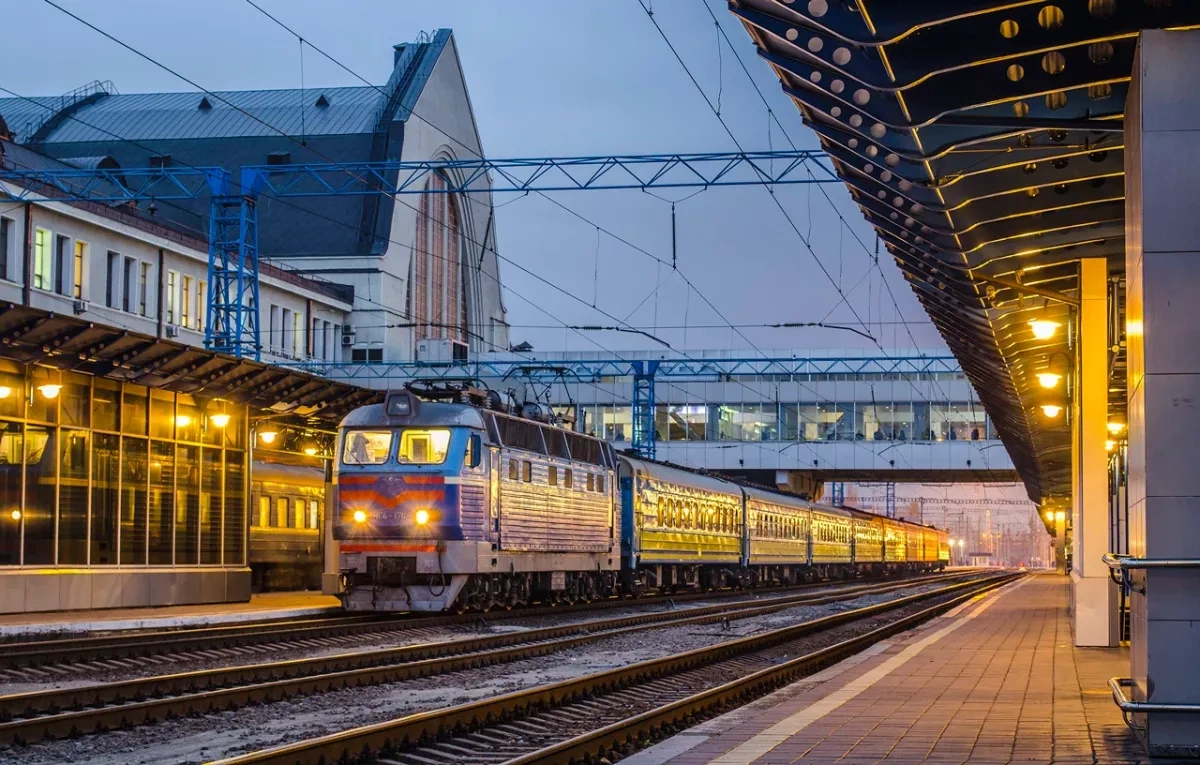 Media: Kyiv–Mykolaiv train possibly hit by drone VIDEO