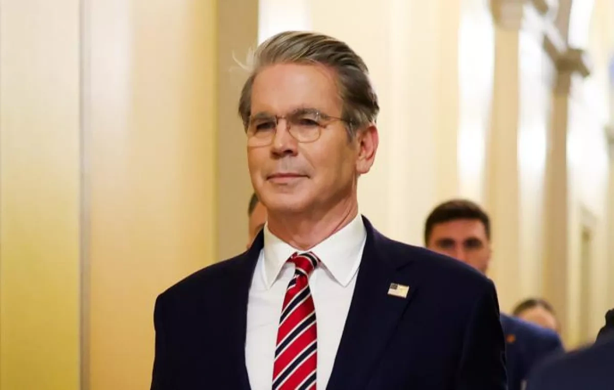 Treasury chief: US, Iran could reach Hormuz shipping deal within days