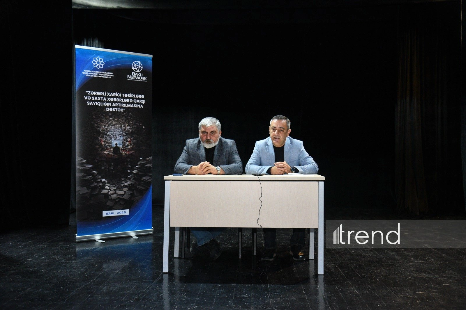 Baku Network discusses foreign influence with arts students (PHOTO/VIDEO)