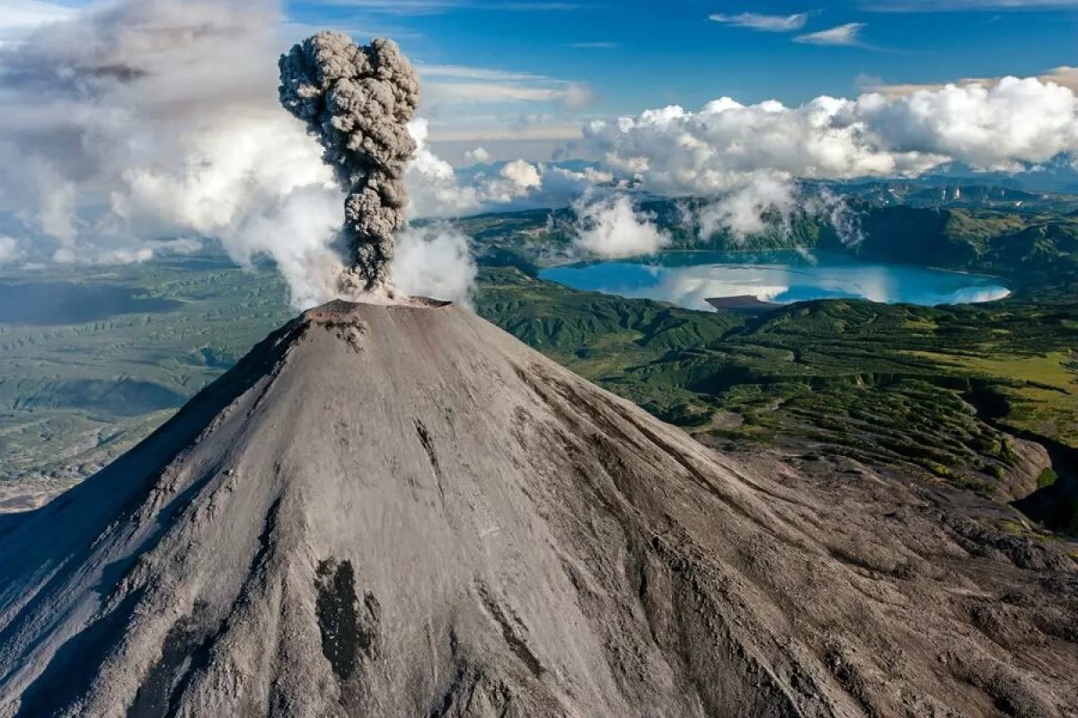 Magma accumulating again beneath Japan’s supervolcano