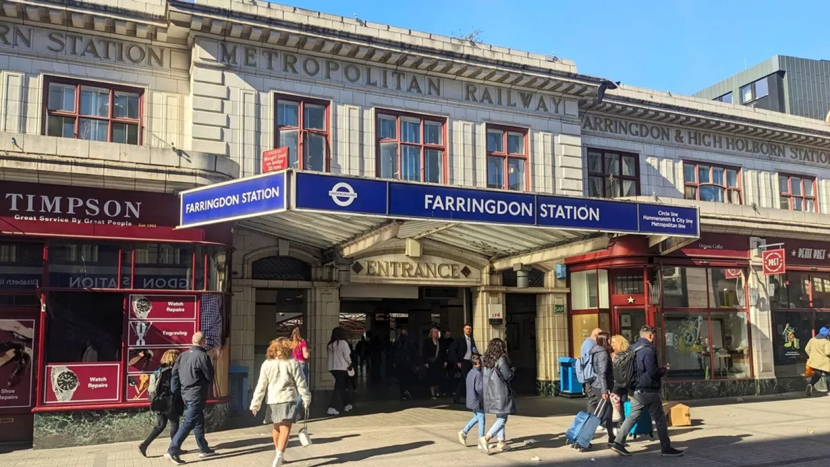 Major London rail hub closed after gas leak alert