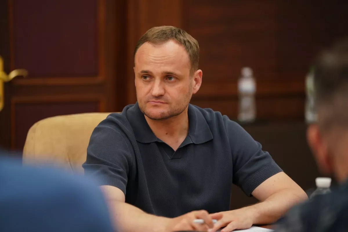 Ukrainian official: Cemetery only thing uniting our country