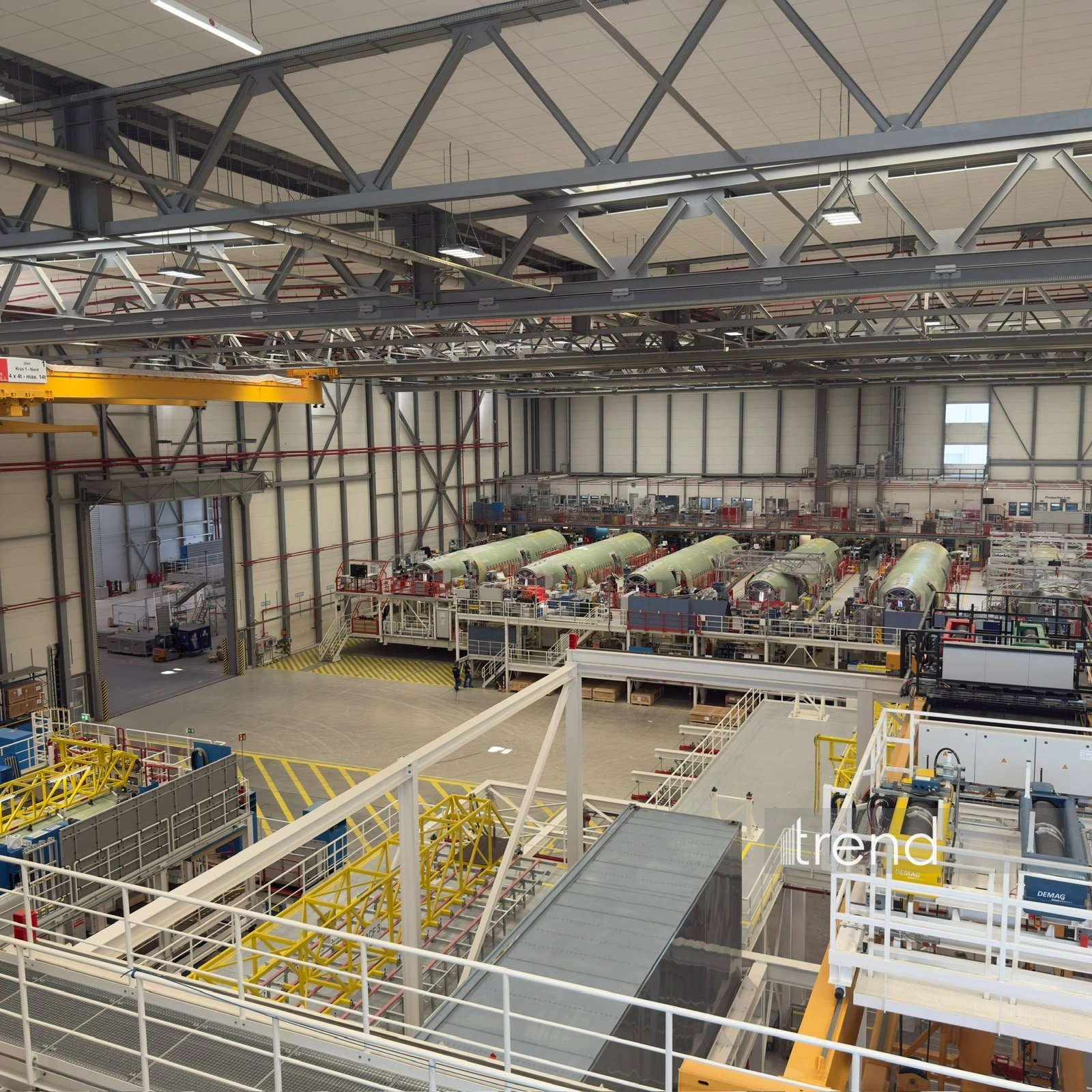 Azerbaijani journalists visit Airbus production facilities in Hamburg (PHOTO)