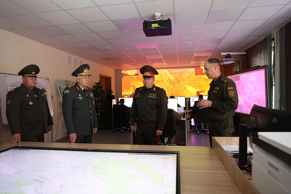 Azerbaijan's Chief of General Staff arrives in Belarus on official visit (PHOTO)